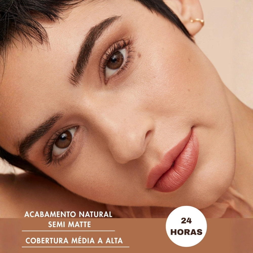 Revlon_1000x1000px_ColorStay Makeup for Combination Oily Skin 180 Sand Beige_2