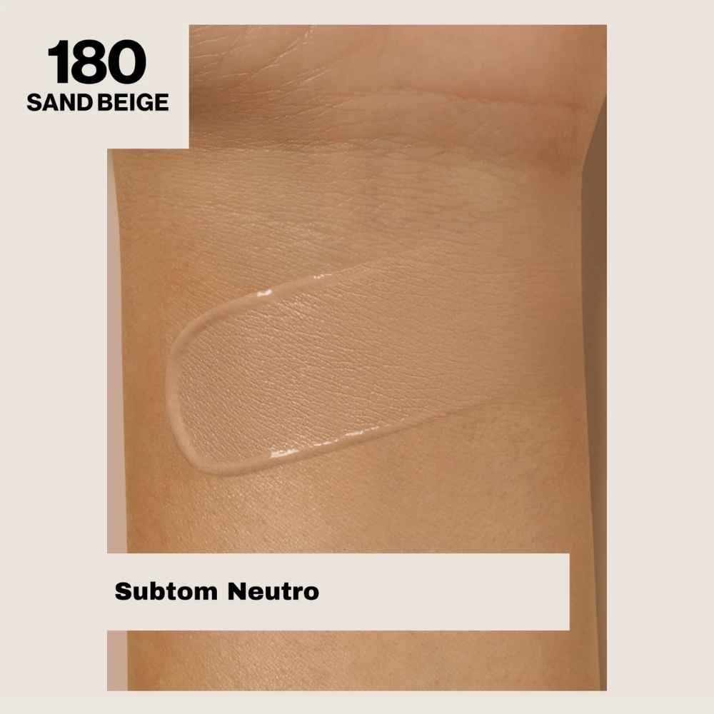 Revlon_1000x1000px_ColorStay Makeup for Combination Oily Skin 180 Sand Beige_4
